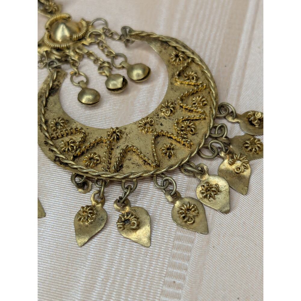 Vintage Gold Tone Chandelier Earrings Round Bell Accents Belly Dancer Coin Drop - Picture 5 of 10